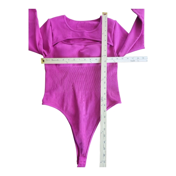 Magenta Long Sleeve Bodysuit – Size Large, Padded Cups, Stretch Fit, No Tags - Picture 7 of 7